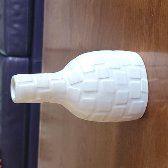 Pot-A-Porter Jonathan Adler vase - Picture 3 of 8